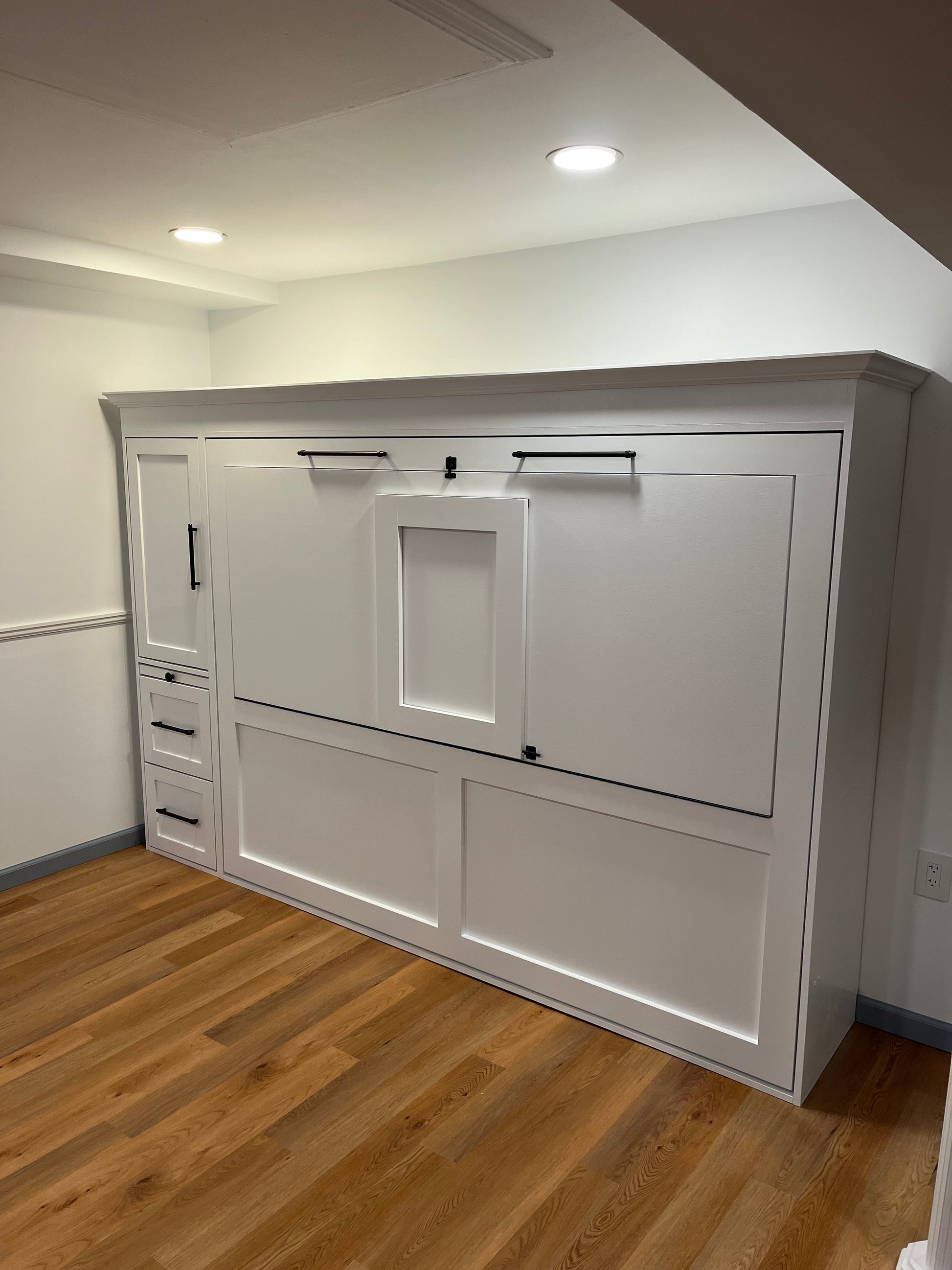 #10 Queen Size Horizontal Murphy Bed with Large Table and Side Storage